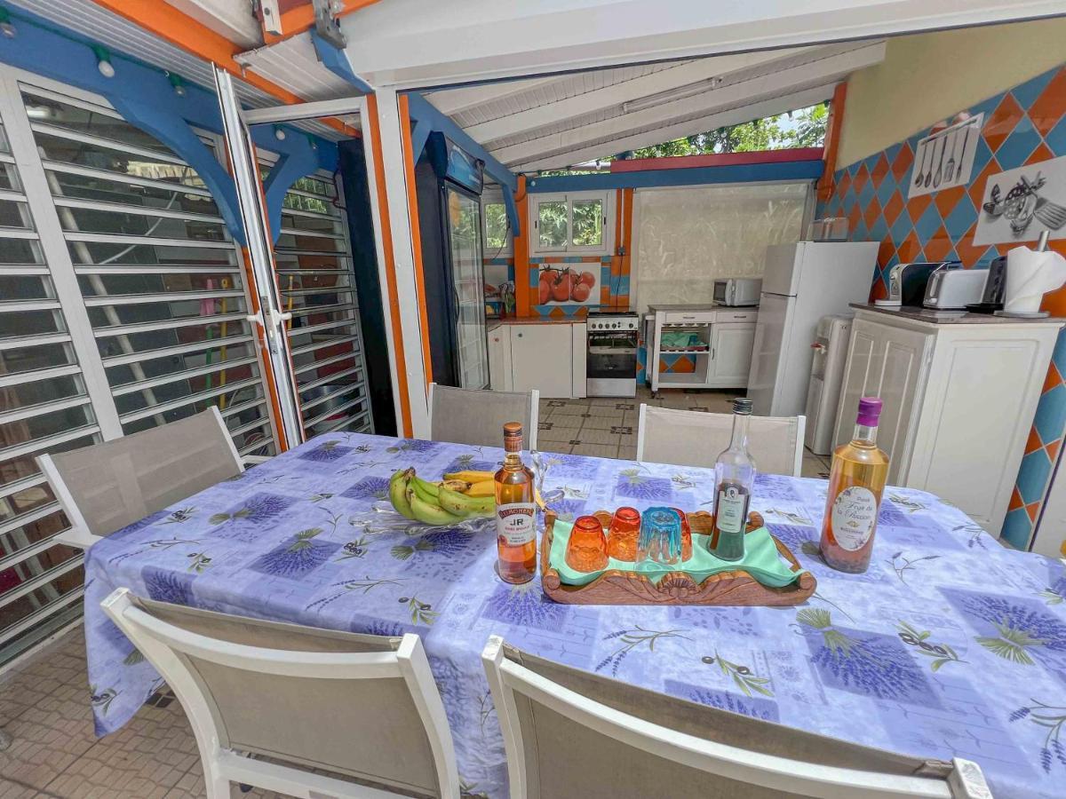 Domaine Lyscelle Apartment Сент-Роз Екстериор снимка